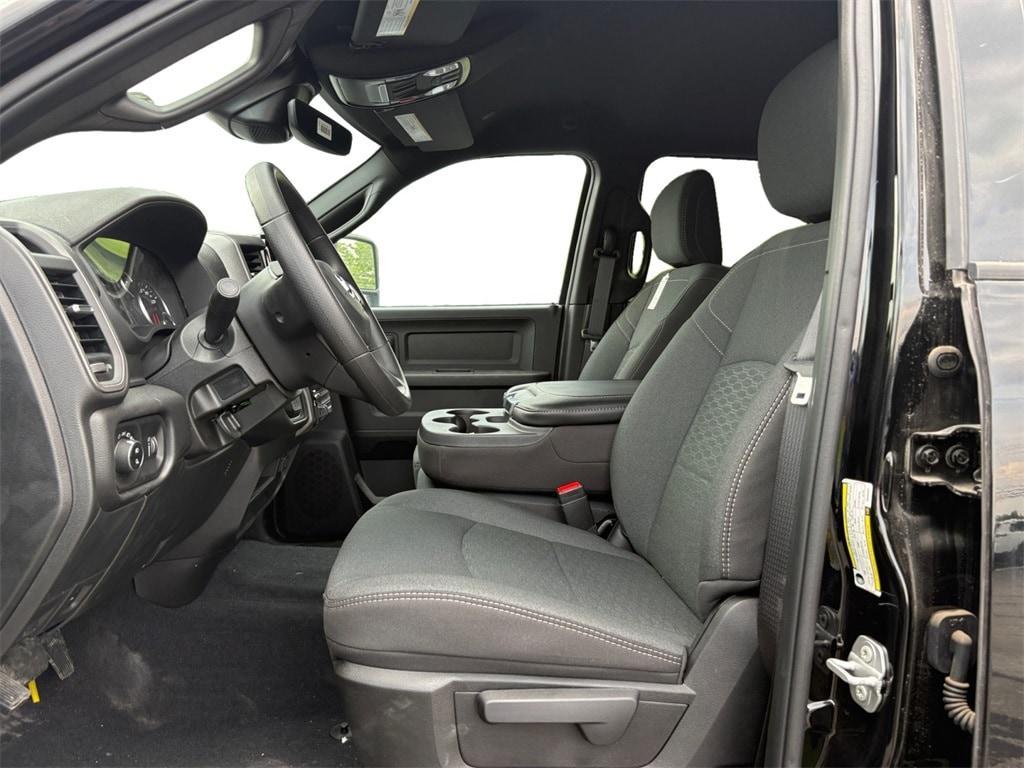new 2025 Ram 3500 car, priced at $72,660