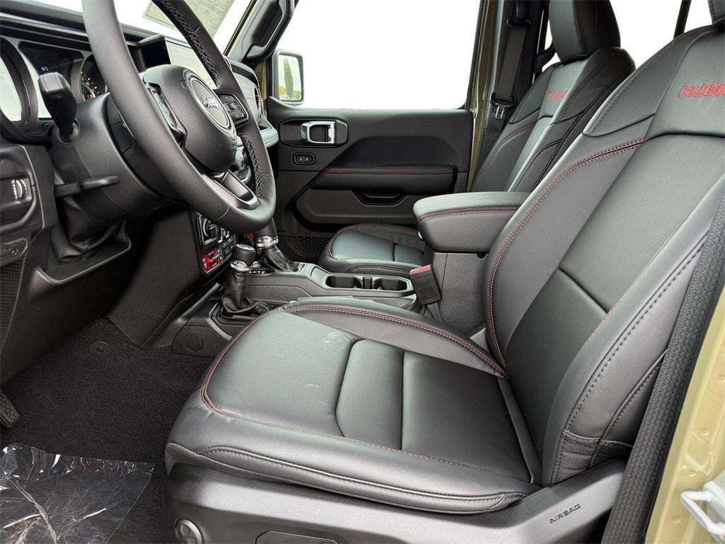 new 2025 Jeep Wrangler car, priced at $68,675