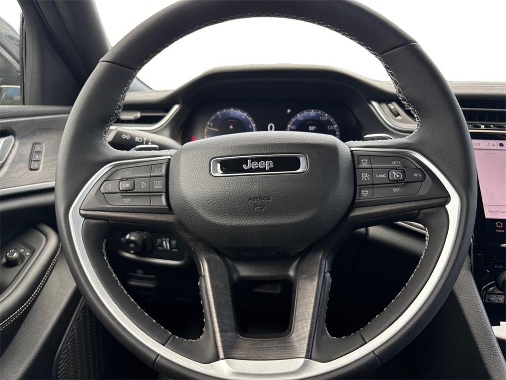 new 2025 Jeep Grand Cherokee car, priced at $46,396
