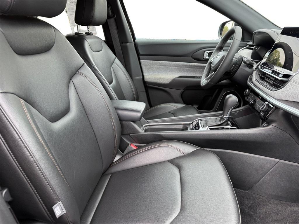 used 2024 Jeep Compass car, priced at $26,099