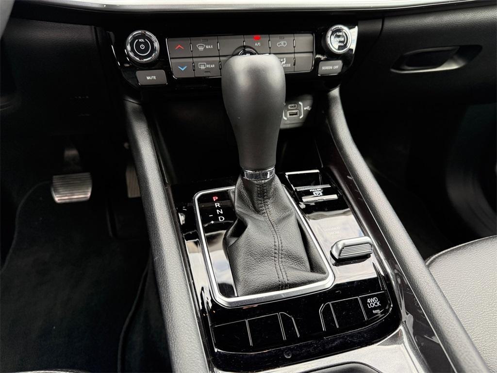 used 2024 Jeep Compass car, priced at $26,099