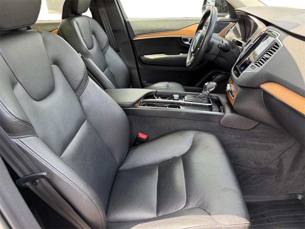 used 2022 Volvo XC90 car, priced at $37,499