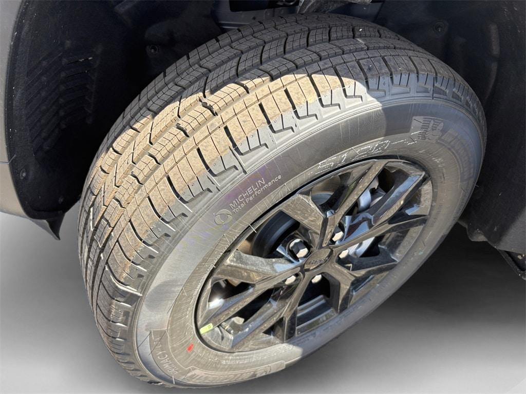new 2025 Jeep Grand Cherokee car, priced at $44,230