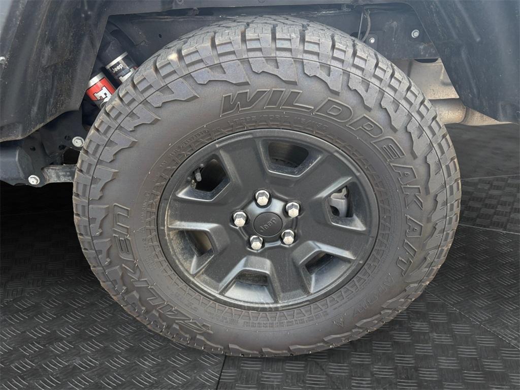 used 2023 Jeep Gladiator car, priced at $40,999