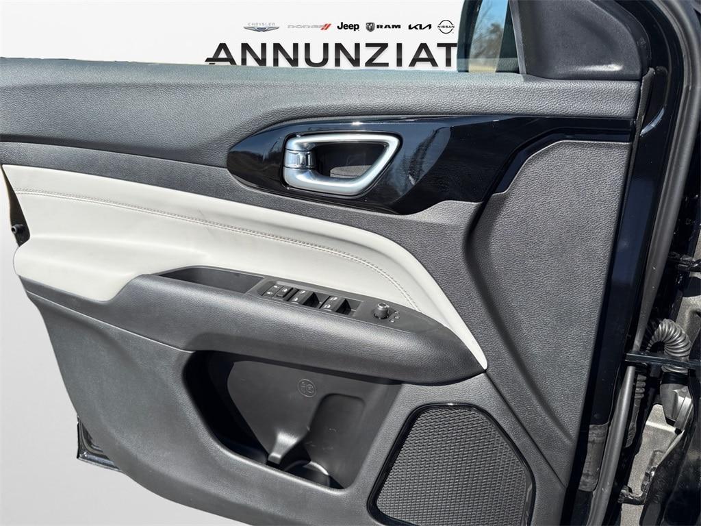 new 2025 Jeep Compass car, priced at $32,435