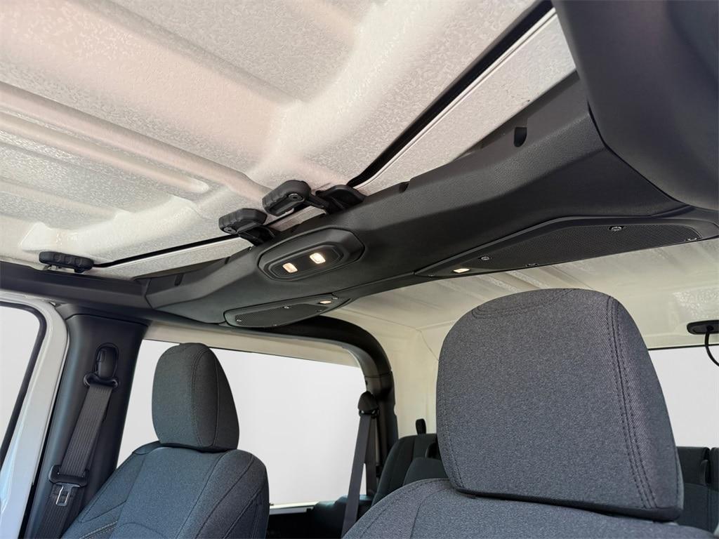 new 2025 Jeep Wrangler car, priced at $34,845