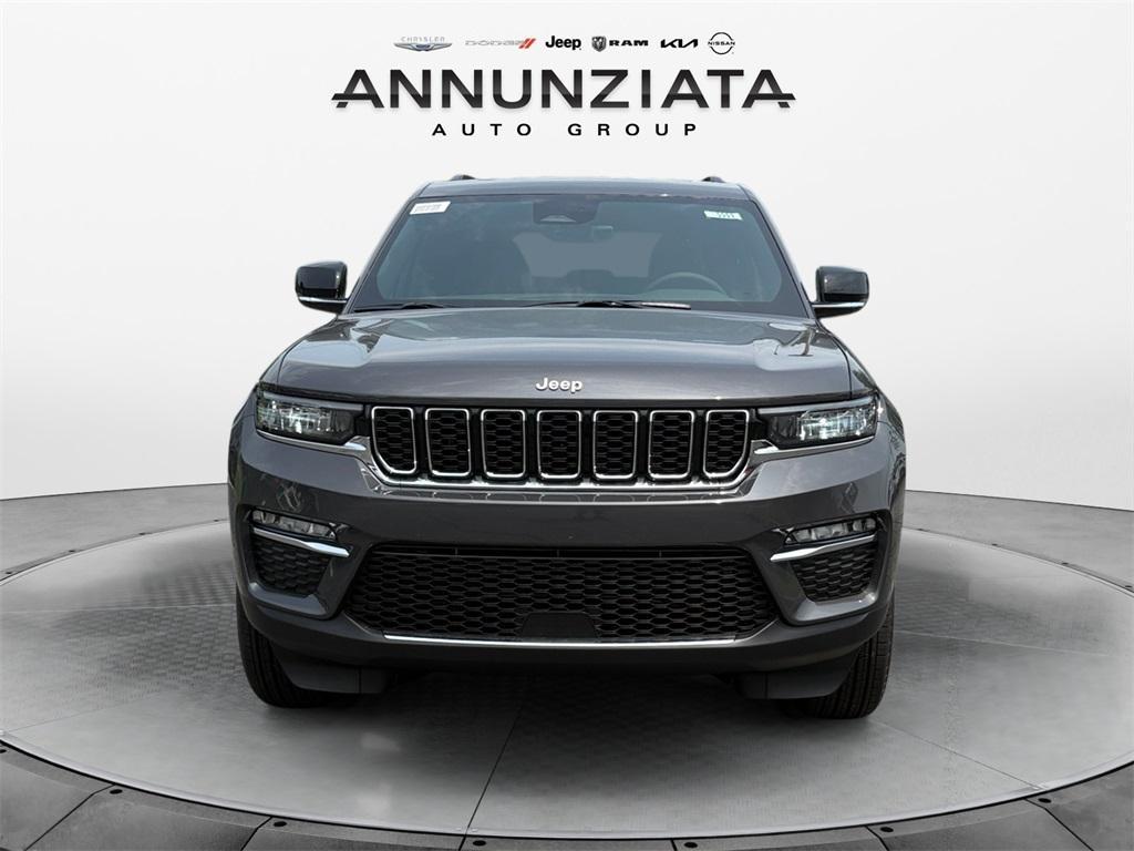 new 2025 Jeep Grand Cherokee car, priced at $48,171