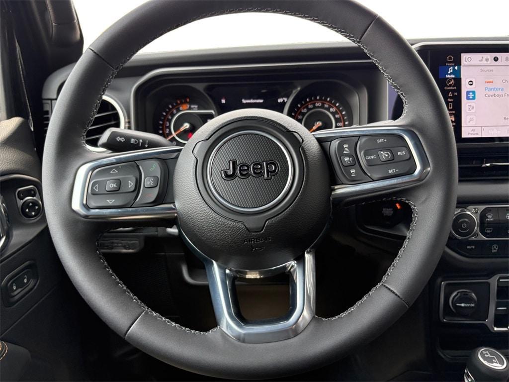 new 2025 Jeep Wrangler car, priced at $55,922
