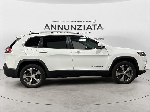 used 2020 Jeep Cherokee car, priced at $21,337