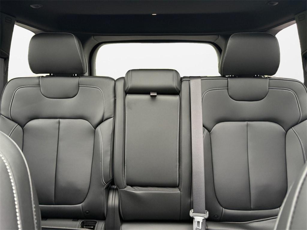new 2025 Jeep Grand Cherokee car, priced at $49,526