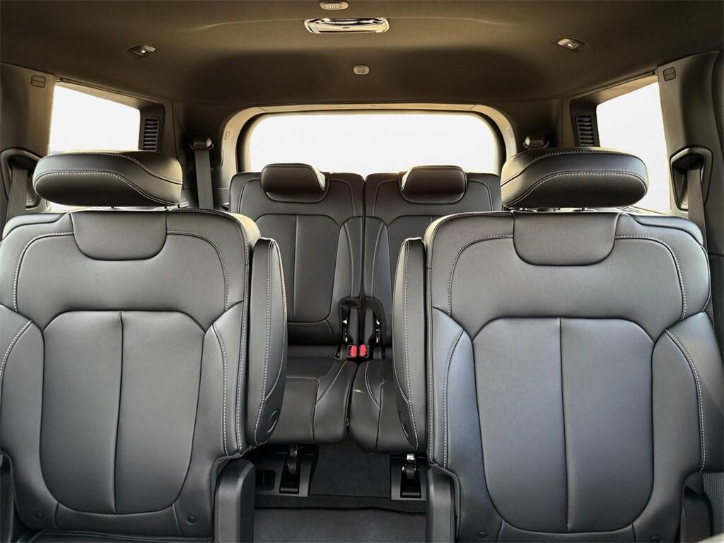new 2024 Jeep Grand Cherokee L car, priced at $54,315