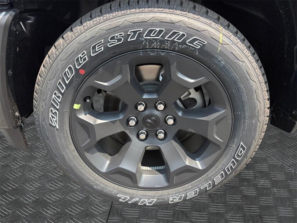 new 2025 Ram 1500 car, priced at $57,579