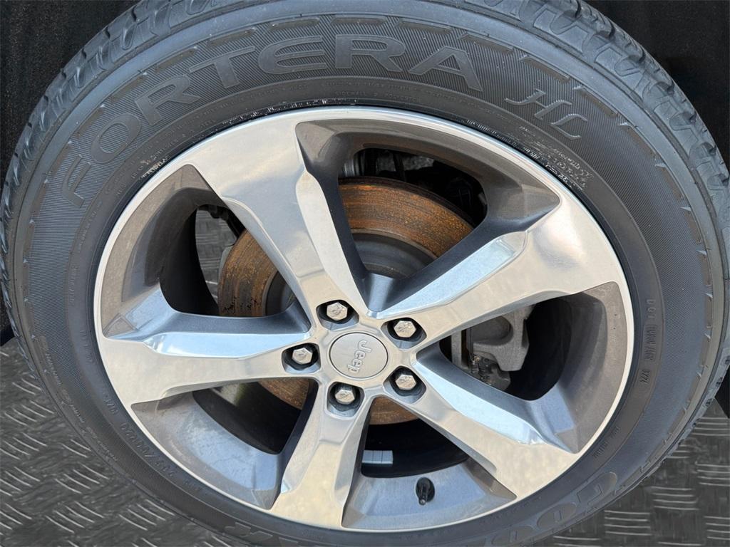 used 2021 Jeep Grand Cherokee L car, priced at $29,999