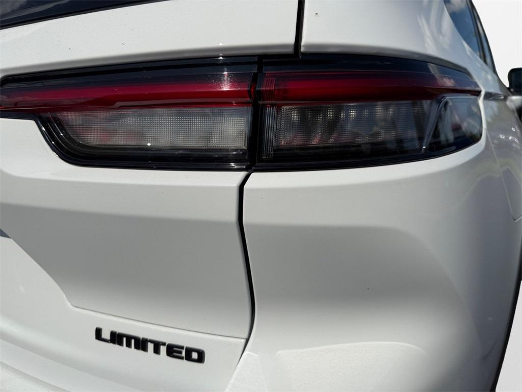 used 2022 Jeep Grand Cherokee L car, priced at $33,999
