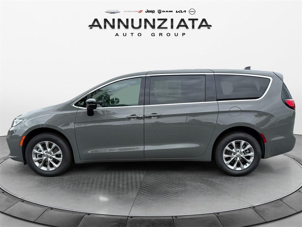 new 2025 Chrysler Pacifica car, priced at $46,563