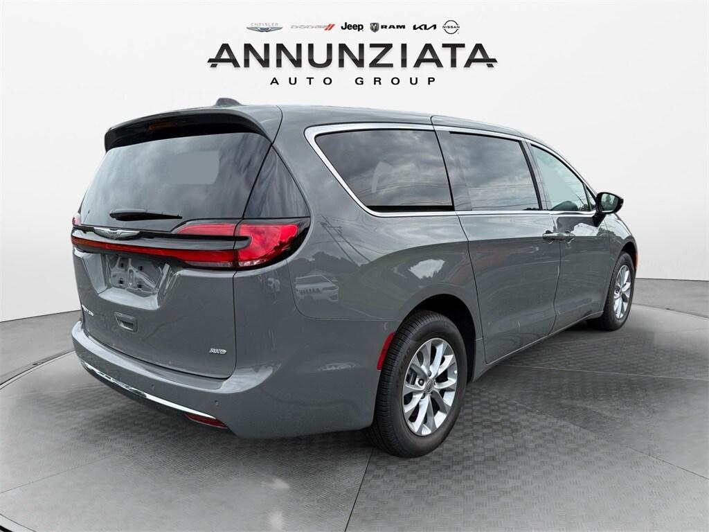 new 2025 Chrysler Pacifica car, priced at $46,563