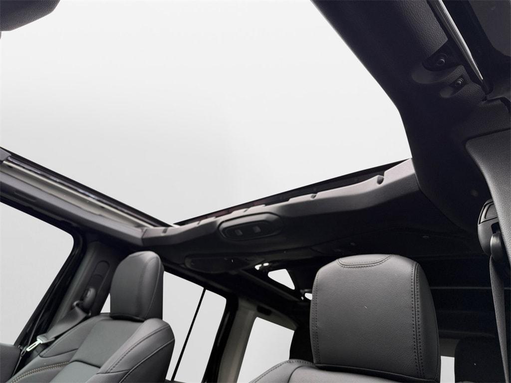 new 2025 Jeep Wrangler car, priced at $56,417