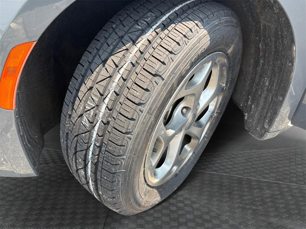 used 2023 Chrysler Pacifica car, priced at $28,199