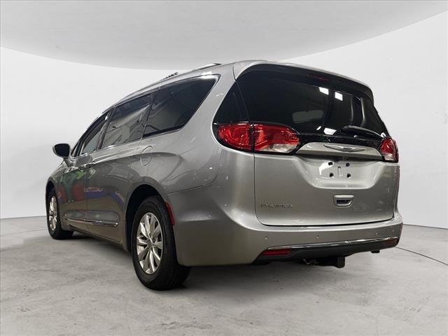 used 2017 Chrysler Pacifica car, priced at $15,550