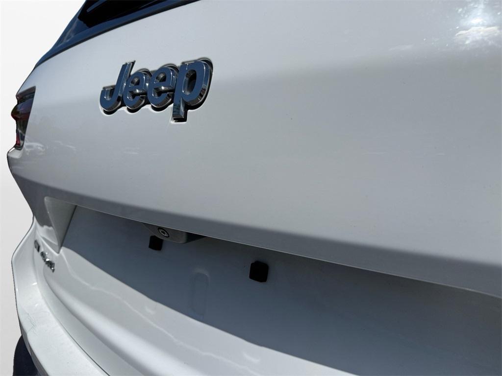 used 2022 Jeep Grand Cherokee L car, priced at $29,999