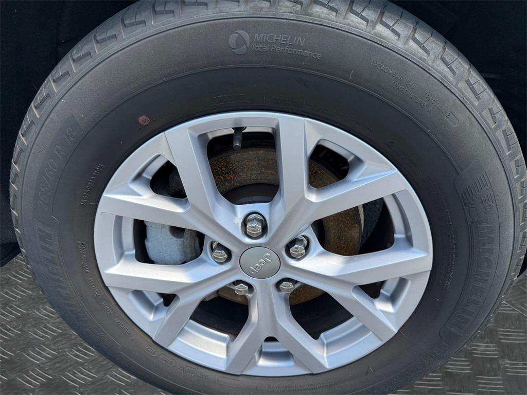 used 2022 Jeep Grand Cherokee L car, priced at $29,999