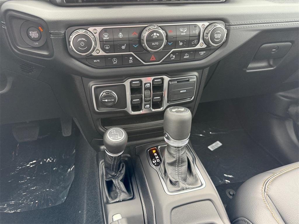new 2025 Jeep Wrangler car, priced at $60,410