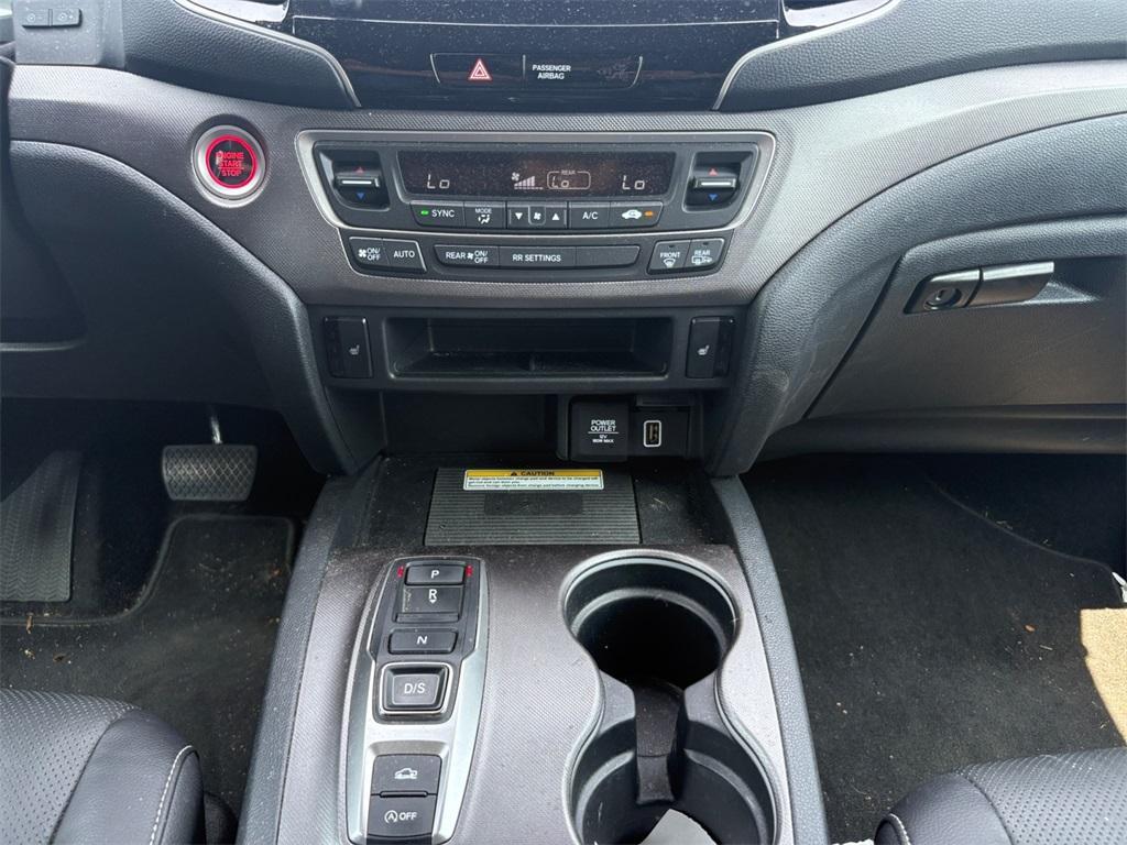 used 2022 Honda Ridgeline car, priced at $35,999