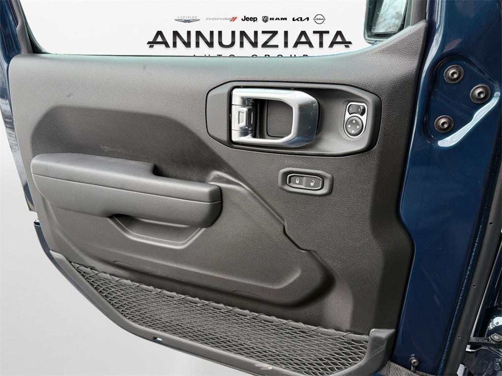 new 2025 Jeep Wrangler car, priced at $49,965