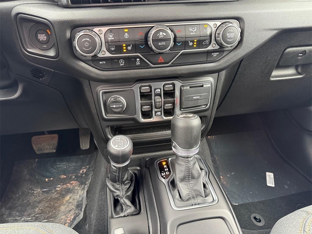 new 2025 Jeep Wrangler car, priced at $49,965