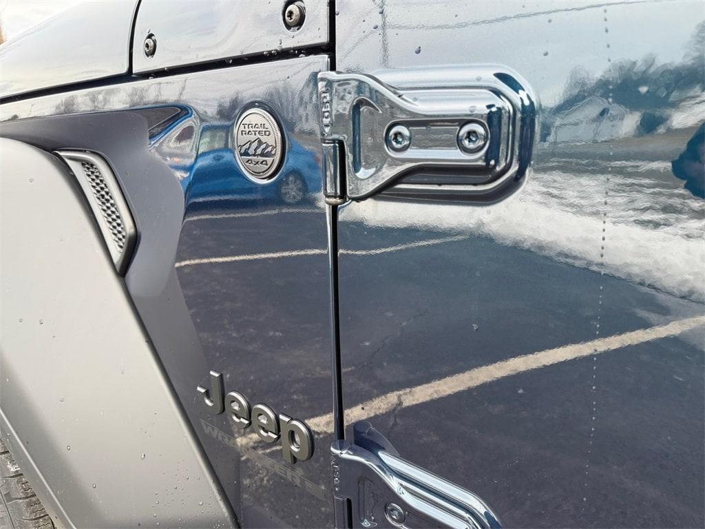 new 2025 Jeep Wrangler car, priced at $49,965