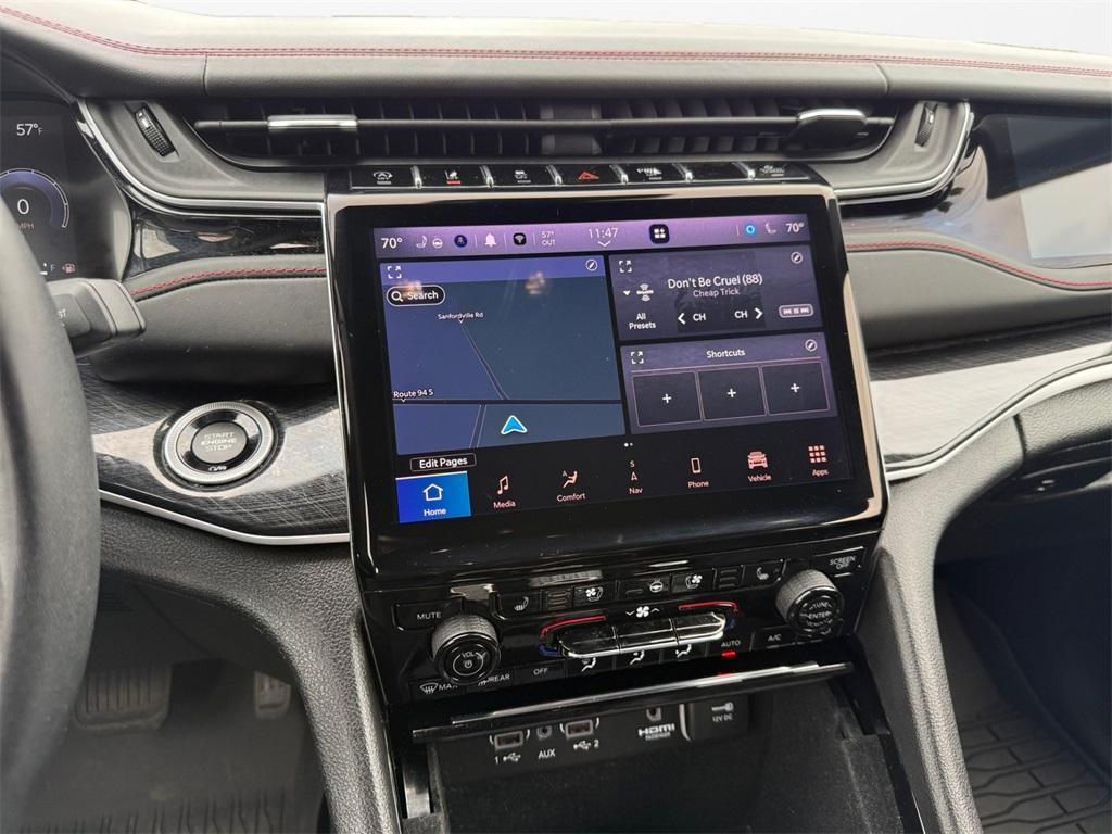 used 2022 Jeep Grand Cherokee car, priced at $34,799