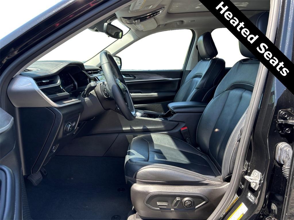 used 2022 Jeep Grand Cherokee car, priced at $33,999