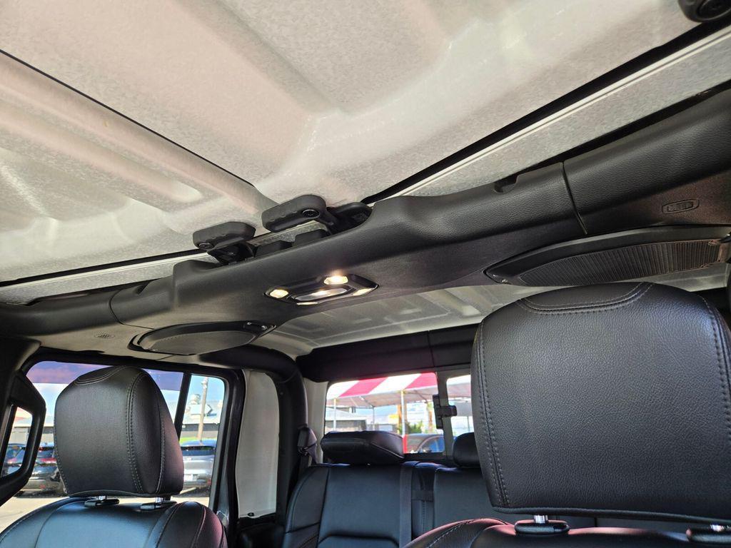 used 2021 Jeep Gladiator car, priced at $38,000