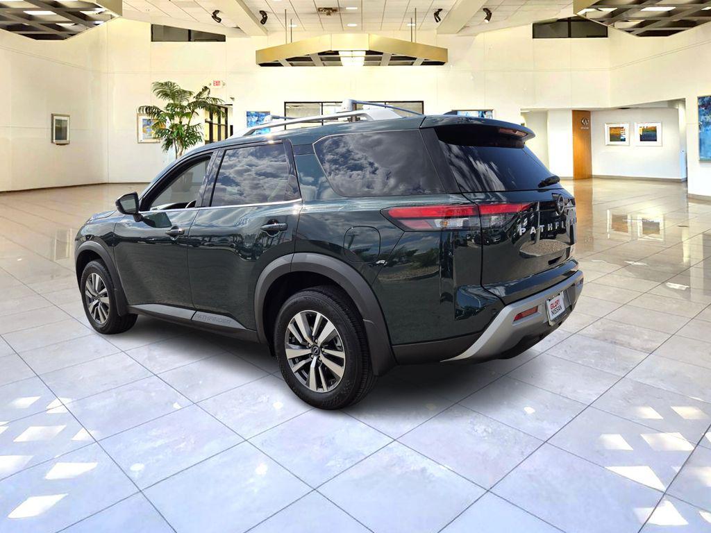 used 2024 Nissan Pathfinder car, priced at $33,000