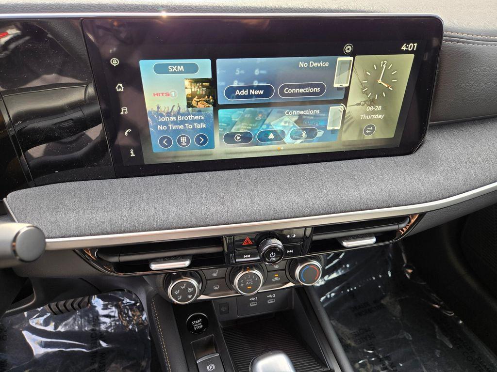 new 2025 Nissan Kicks car, priced at $24,885