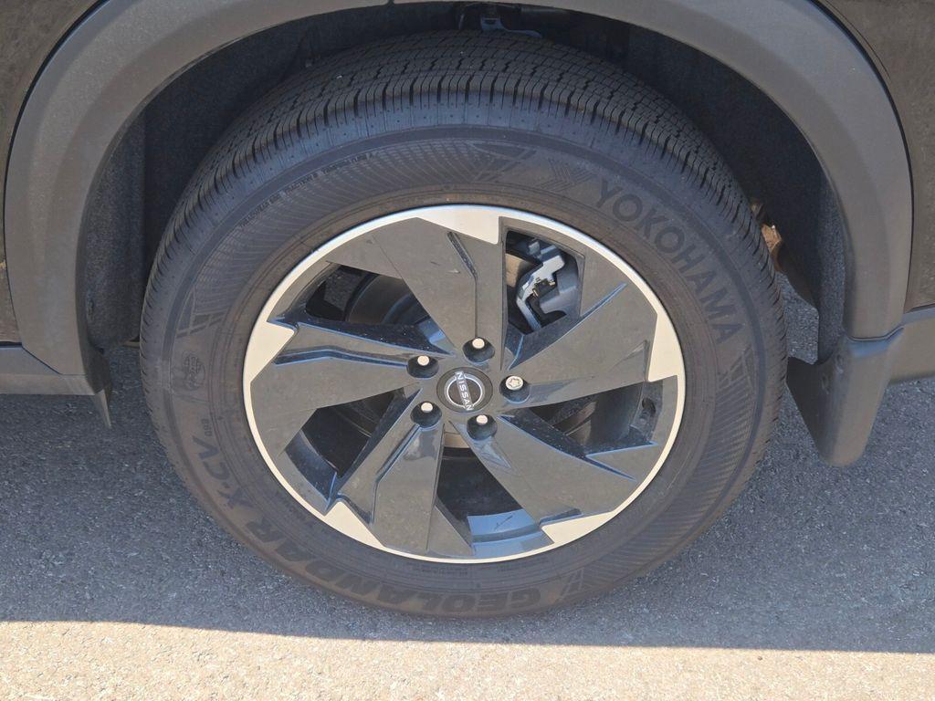 new 2025 Nissan Rogue car, priced at $29,926
