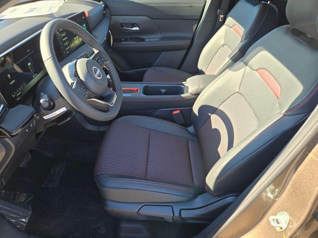 new 2025 Nissan Kicks car, priced at $23,724