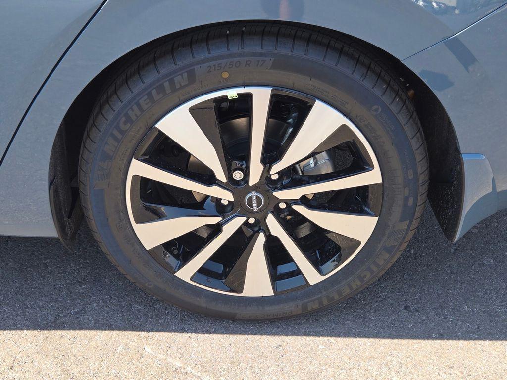 new 2025 Nissan Sentra car, priced at $26,493