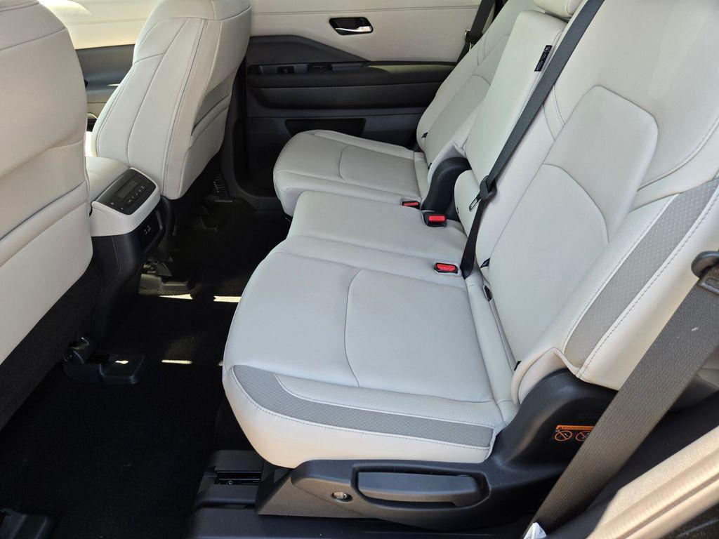 new 2025 Nissan Pathfinder car, priced at $40,130