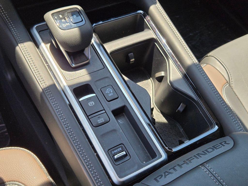 new 2025 Nissan Pathfinder car, priced at $46,727