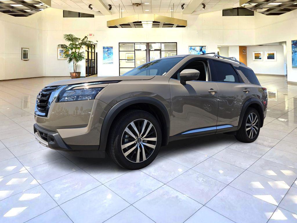 new 2025 Nissan Pathfinder car, priced at $46,727