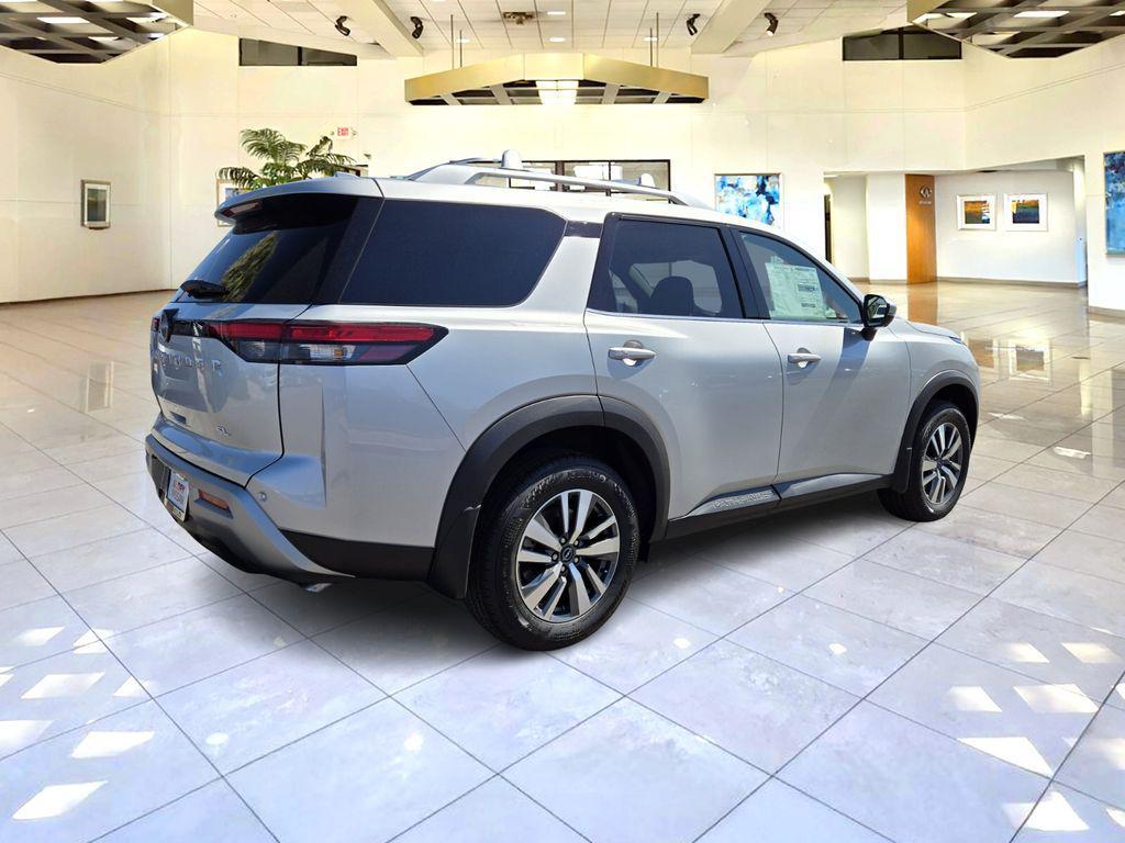 new 2025 Nissan Pathfinder car, priced at $40,109