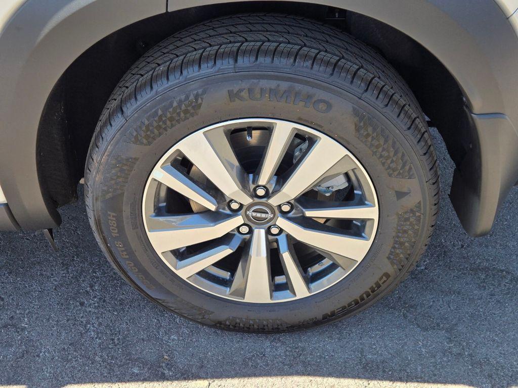 new 2025 Nissan Pathfinder car, priced at $40,109