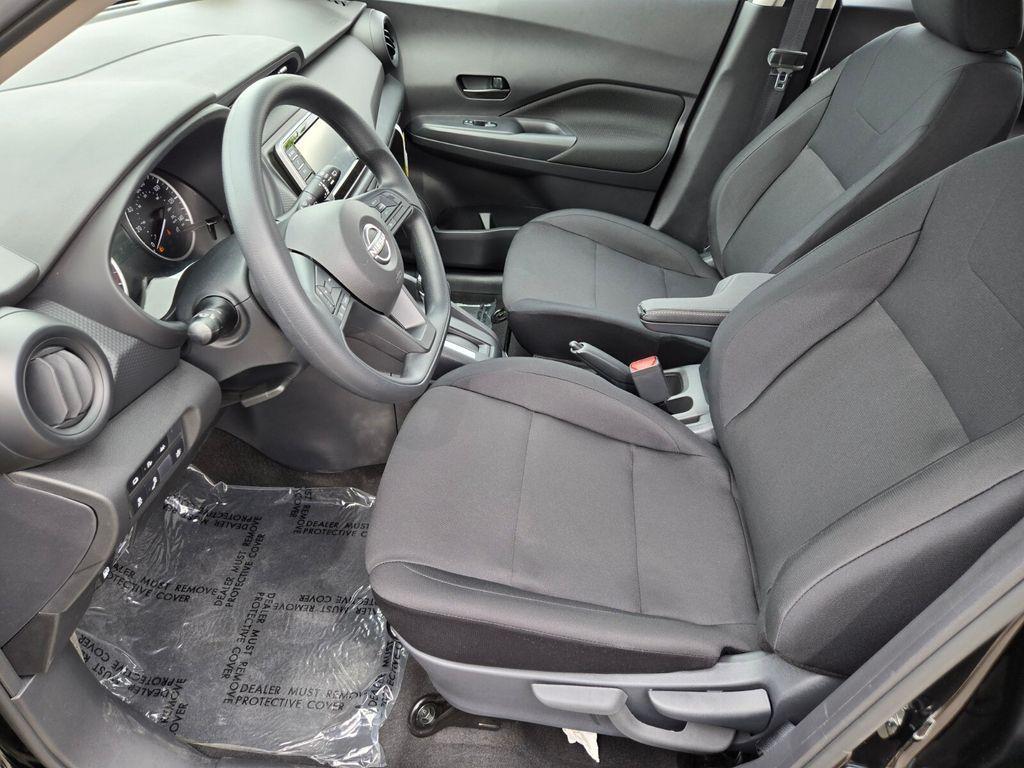new 2025 Nissan Kicks car, priced at $21,560