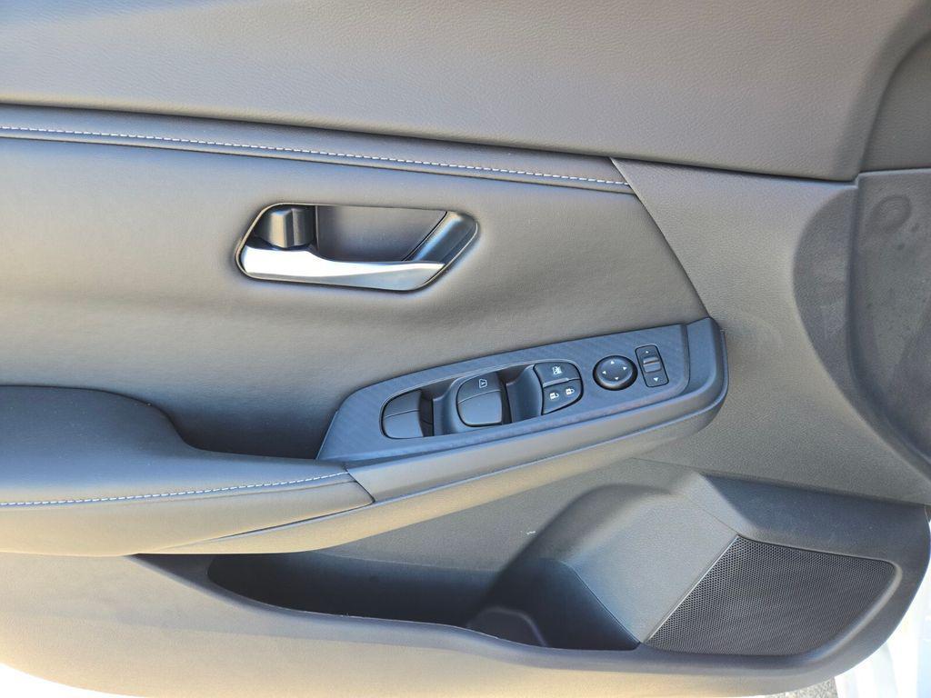 new 2025 Nissan Sentra car, priced at $21,270