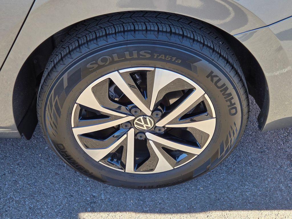 used 2024 Volkswagen Jetta car, priced at $17,497