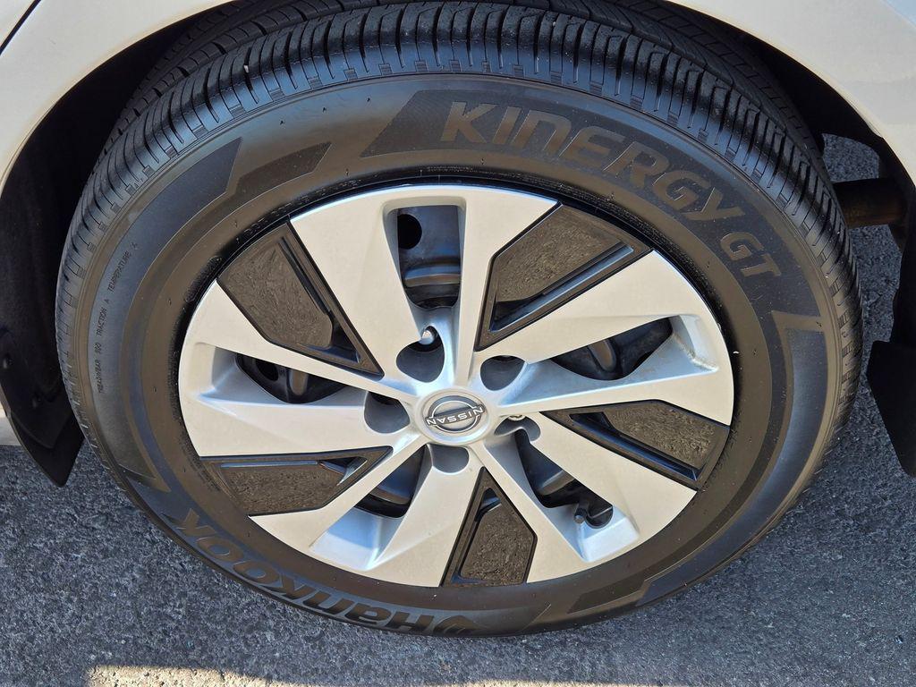 used 2023 Nissan Altima car, priced at $18,500