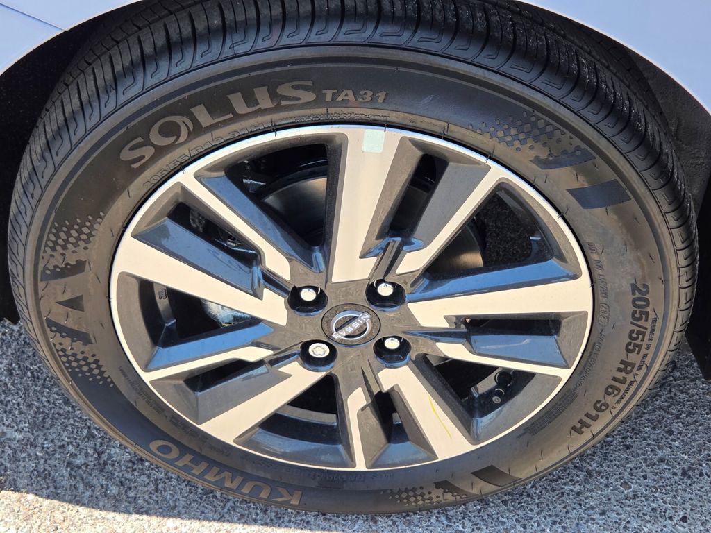 new 2025 Nissan Versa car, priced at $21,664