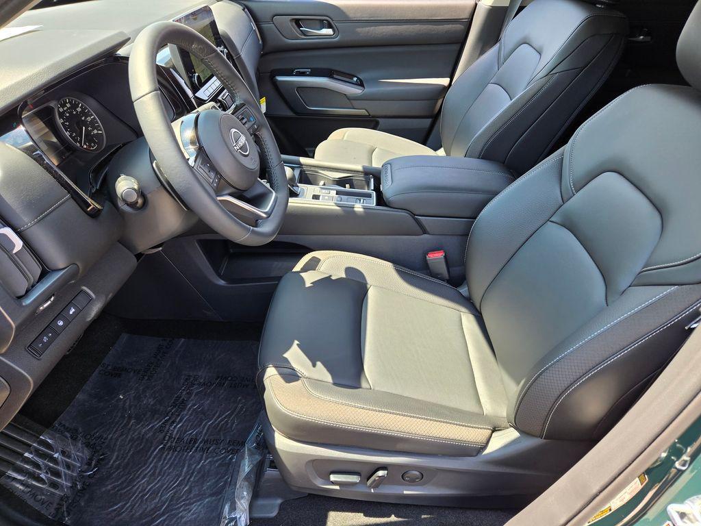 new 2025 Nissan Pathfinder car, priced at $40,130