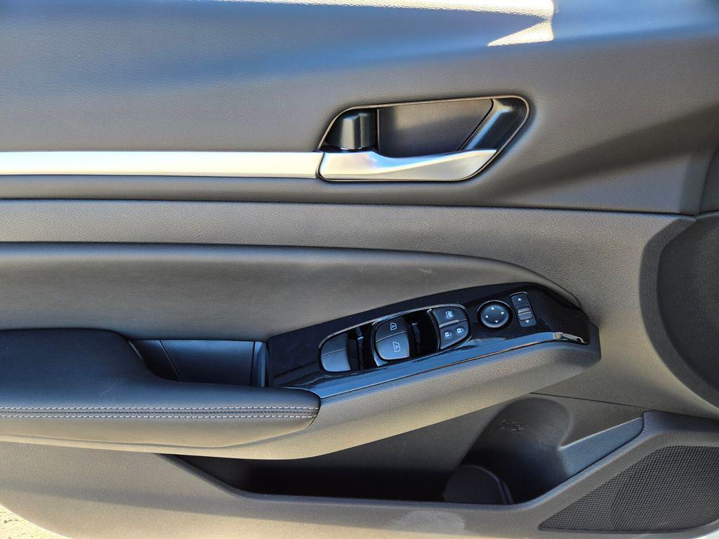 new 2025 Nissan Altima car, priced at $32,397